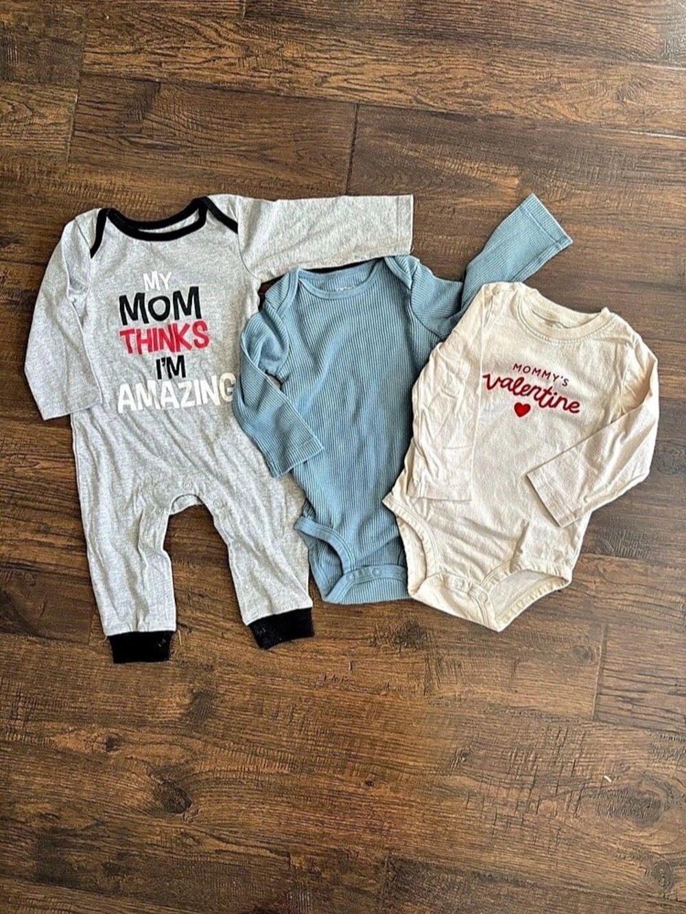 3-Piece Onesie Set in Gray & Blue Baby 3M